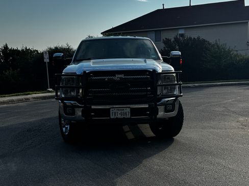 Used 2015 Ford F350 Lariat w/ Chrome Package AWD/4WD image 2