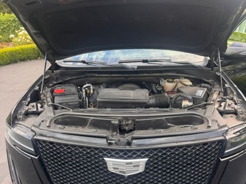 Used 2021 Cadillac Escalade ESV Sport w/ Driver Assist Tech Package AWD/4WD image 12