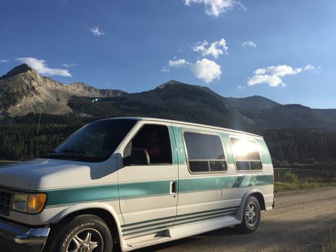 Used 1992 Ford E-150 and Econoline 150 RWD image 1