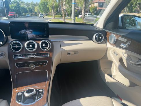 Used 2021 Mercedes-Benz C 300 Sedan image 27