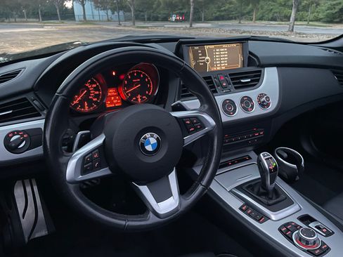 Used 2016 BMW Z4 sDrive35i image 4