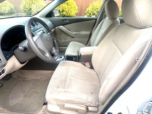 Used 2010 Nissan Altima 2.5 S image 11