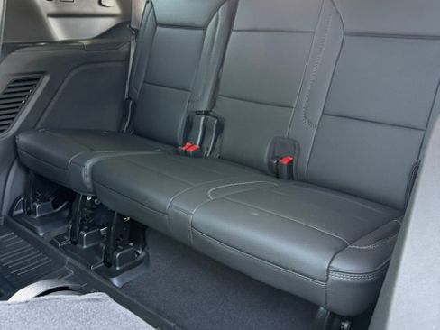 Used 2026 GMC Yukon Denali w/ Sun & Power Step Package AWD/4WD image 14