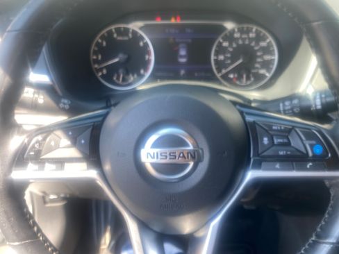 Used 2020 Nissan Altima 2.5 SV image 5