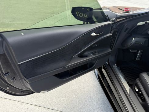 Used 2018 Lexus LC 500 Coupe image 10