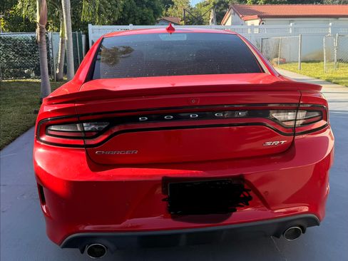 Used 2015 Dodge Charger SRT RWD image 4