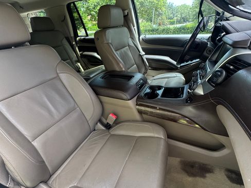 Used 2015 Chevrolet Tahoe LT RWD image 12