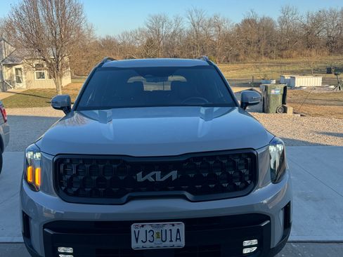 Used 2024 Kia Telluride SX Prestige X-Pro image 2