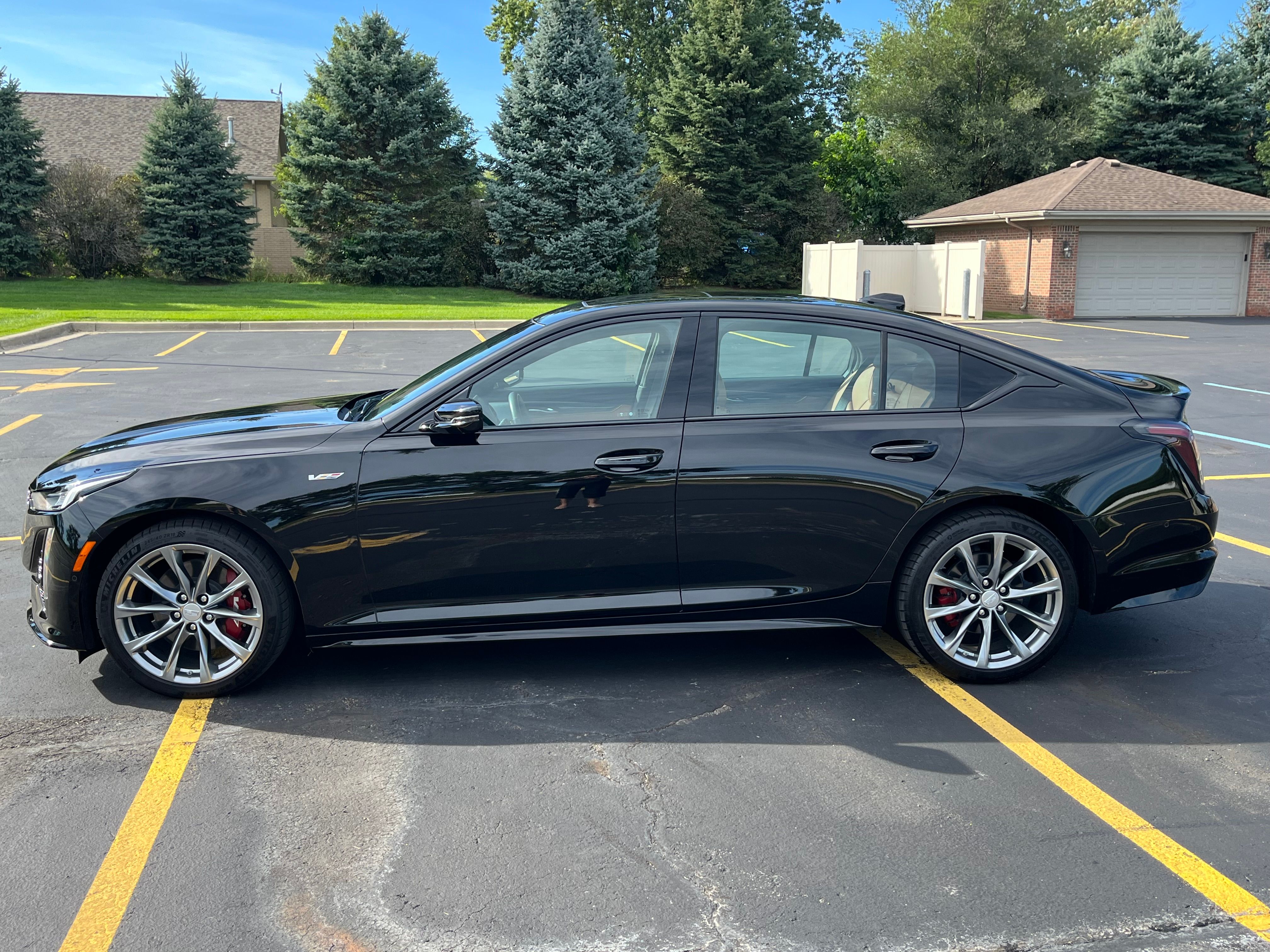 Used 2024 Cadillac CT5 V w/ Platinum Package AWD/4WD image 2