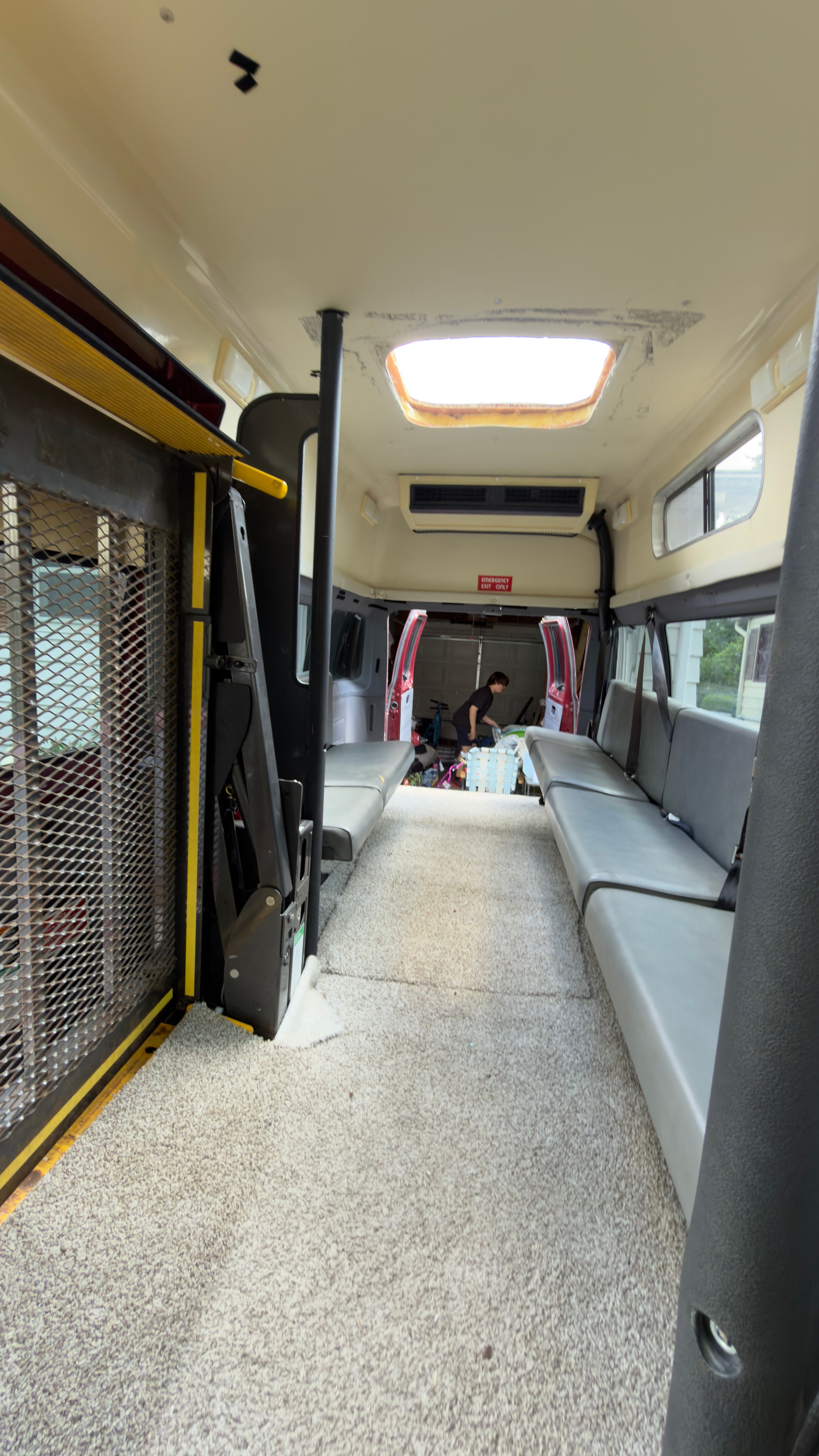 Used 1998 Dodge B3500 RWD image 13