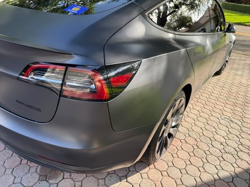 Used 2023 Tesla Model 3 Performance image 9