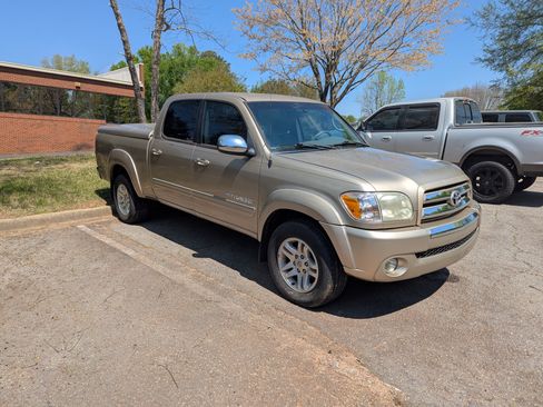 Used 2006 Toyota Tundra SR5 image 4