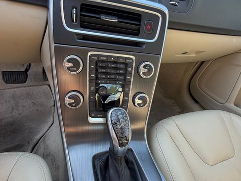 Used 2015 Volvo S60 T5 Premier FWD image 10