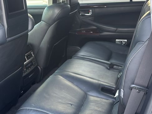 Used 2014 Lexus LX 570 4WD image 11