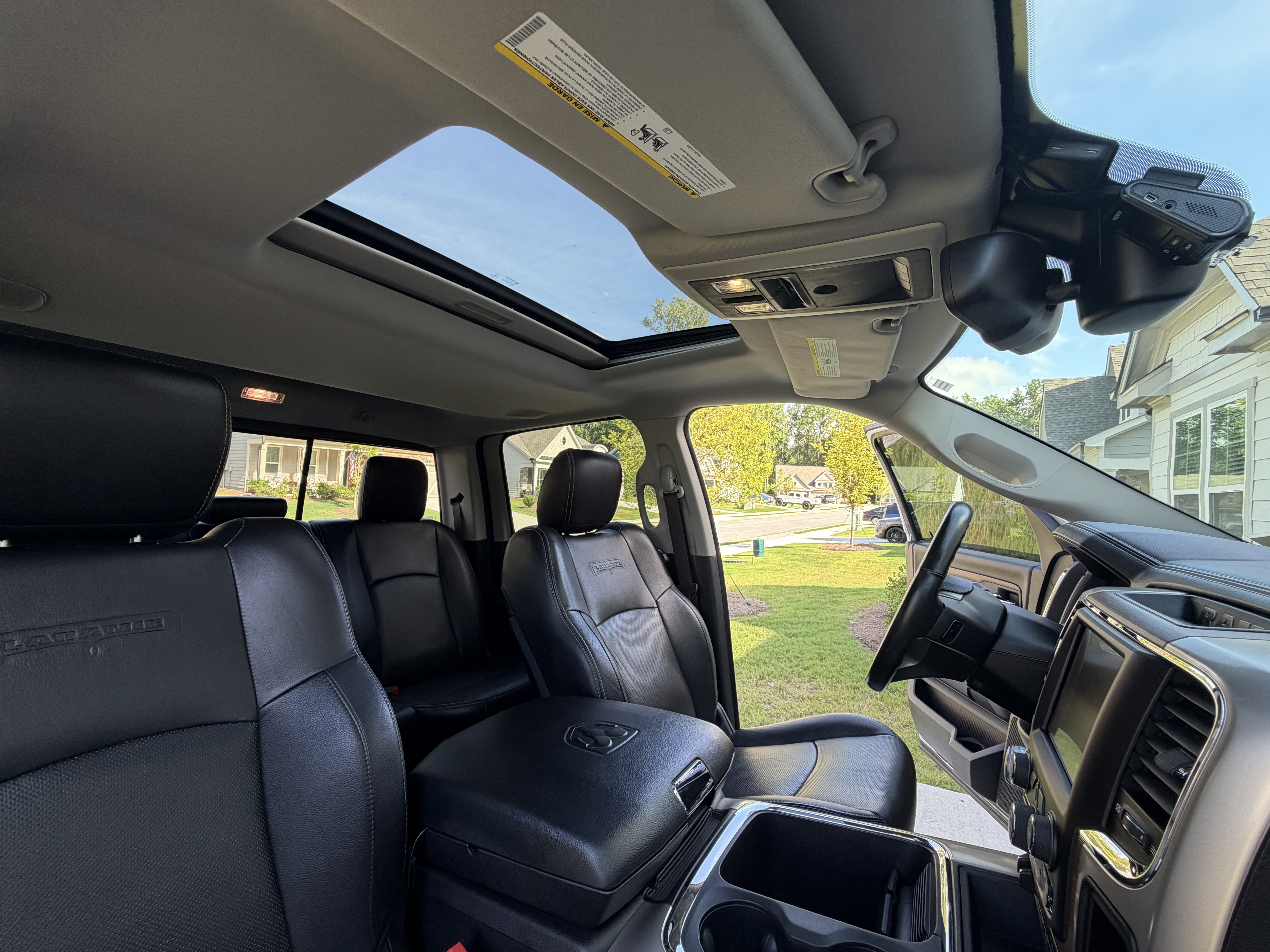 Used 2016 RAM 1500 Laramie w/ Convenience Group AWD/4WD image 21