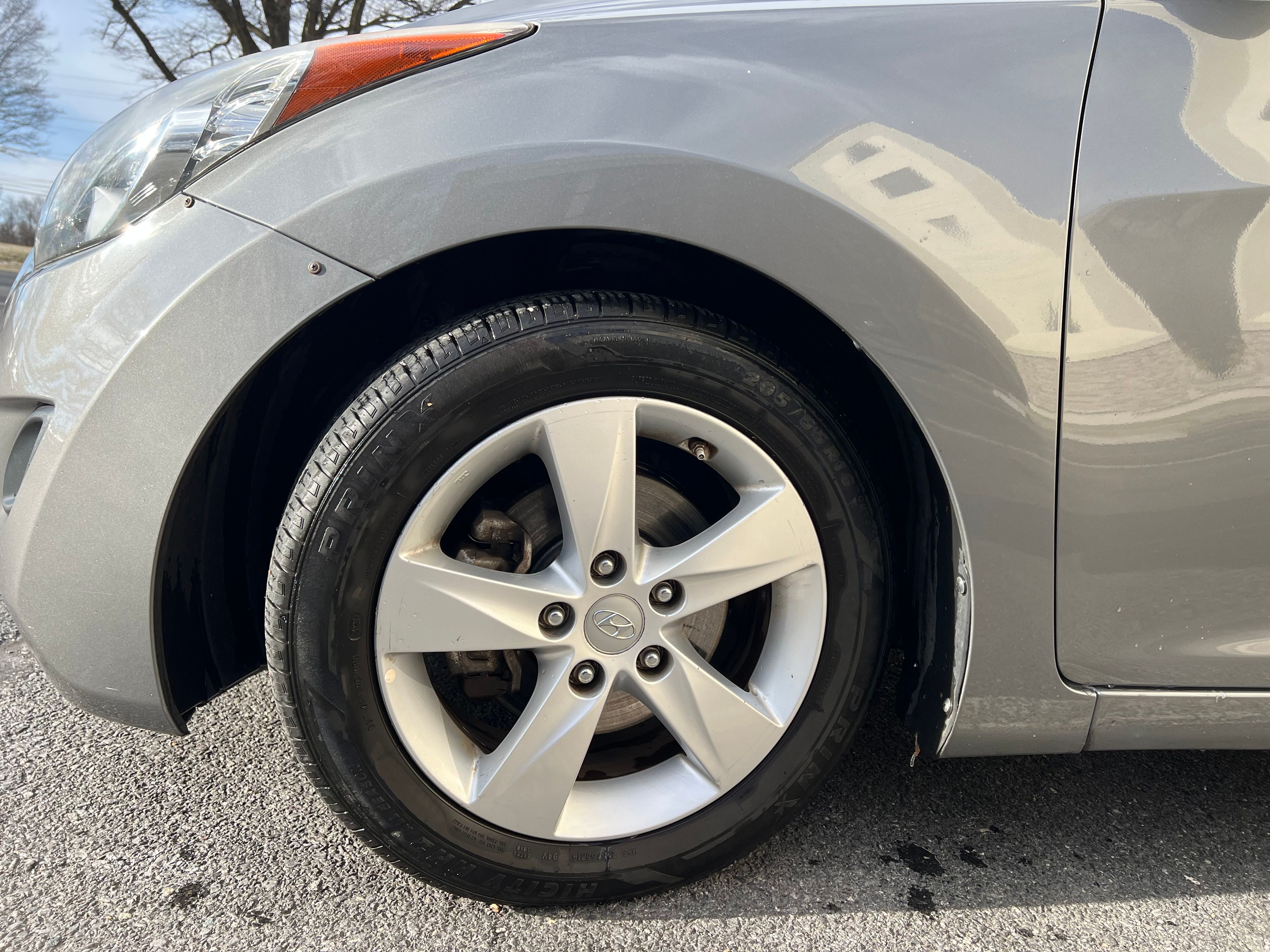 Used 2013 Hyundai Elantra GLS FWD image 6