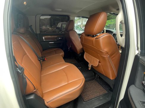 Used 2016 RAM 1500 Laramie Longhorn w/ Convenience Group AWD/4WD image 10