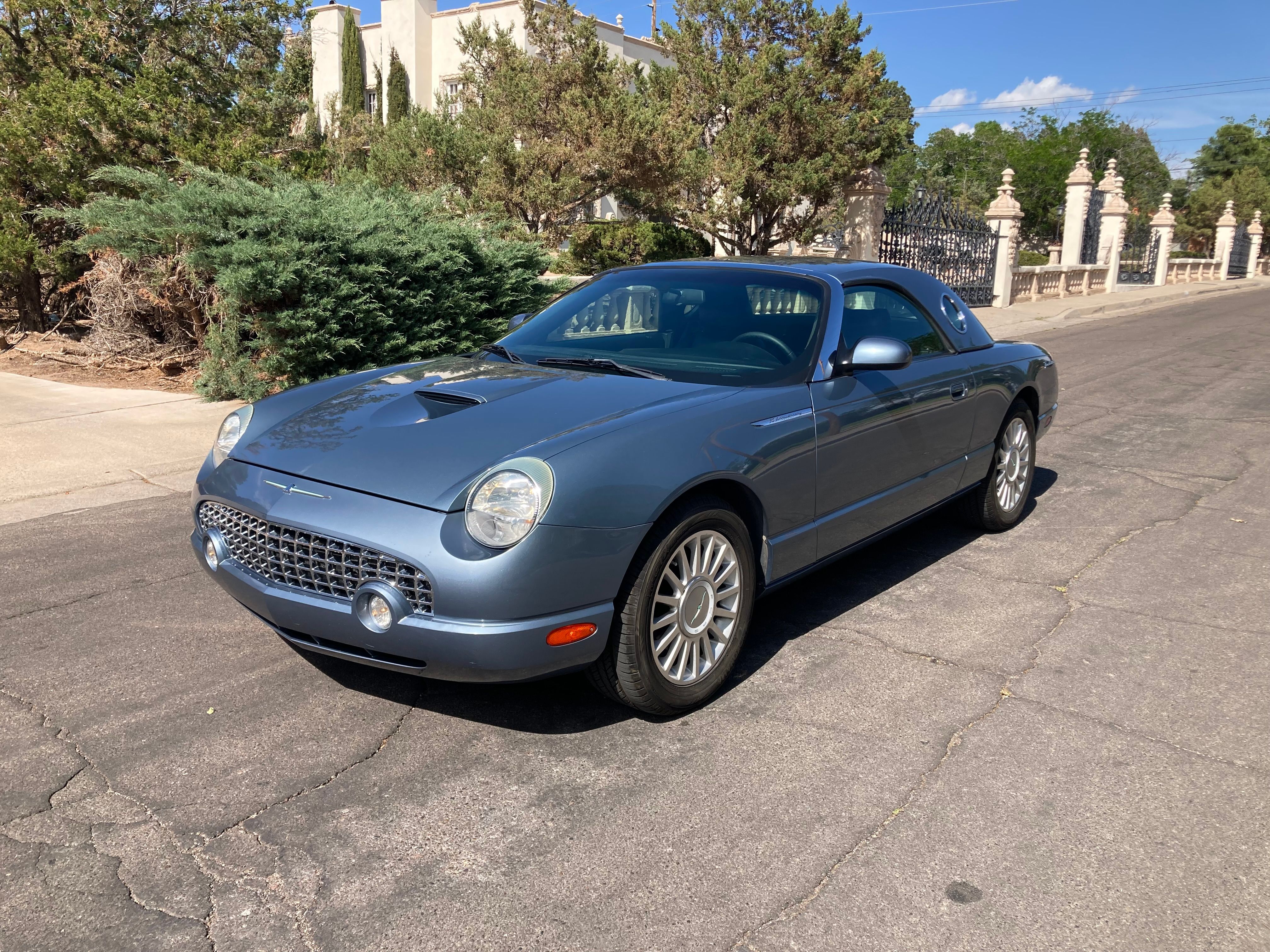 Used 2005 Ford Thunderbird RWD image 11