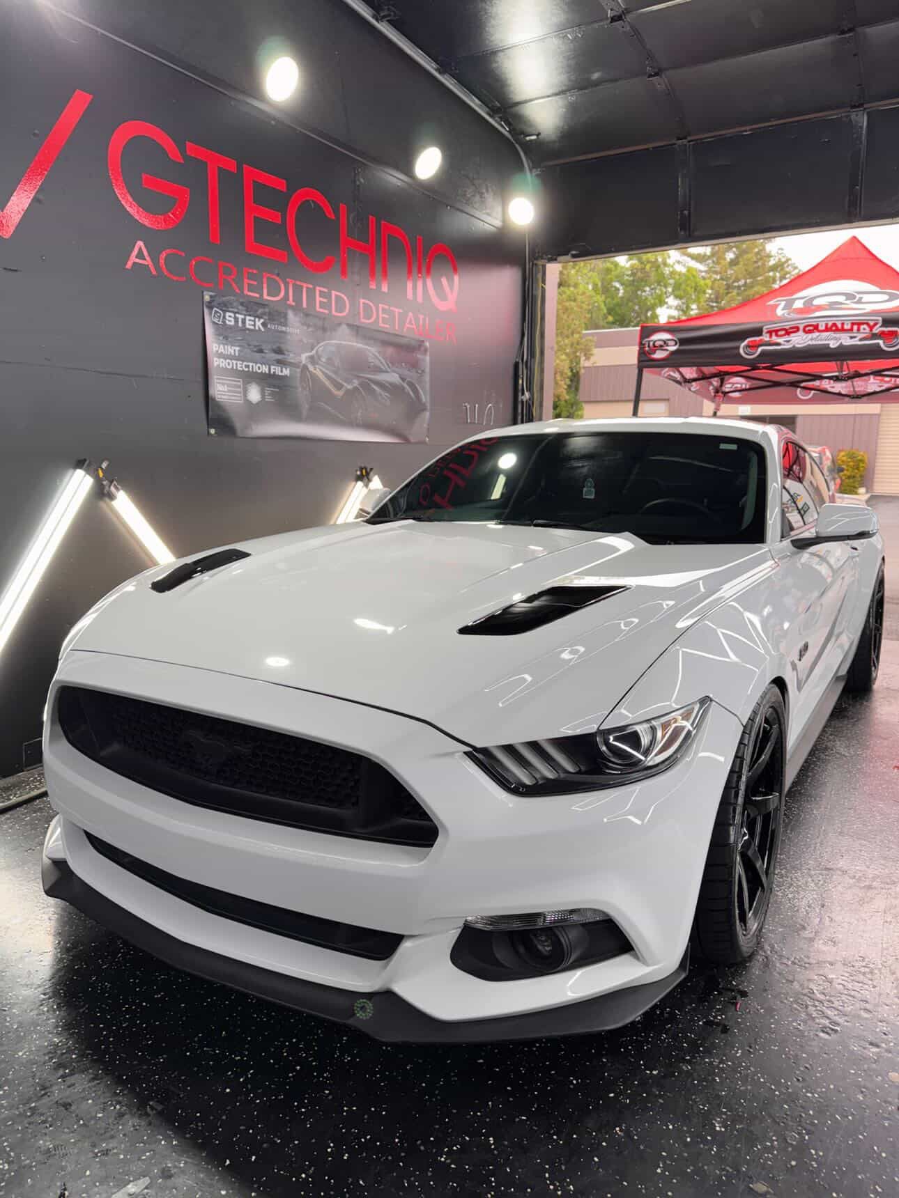 Used 2015 Ford Mustang GT Premium w/ GT Performance Package RWD image 2