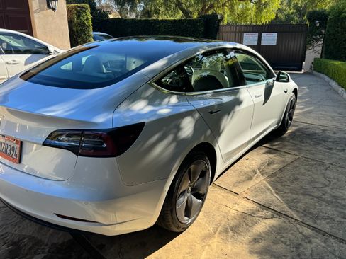 Used 2019 Tesla Model 3 Standard Range Plus image 25