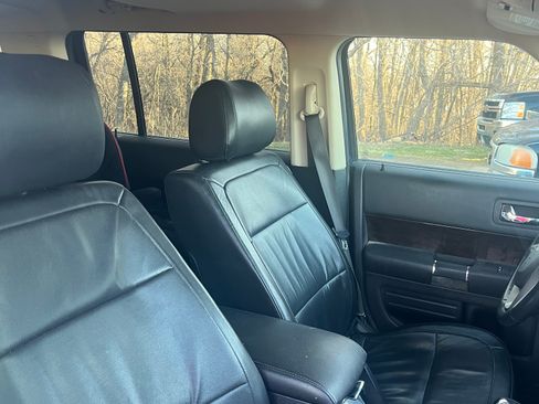 Used 2016 Ford Flex Limited AWD/4WD image 9