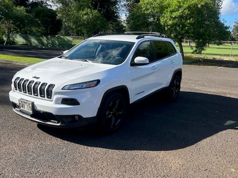 Used 2016 Jeep Cherokee Latitude image 4