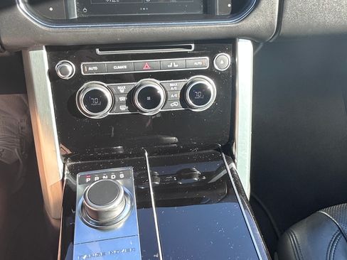 Used 2016 Land Rover Range Rover Supercharged image 18