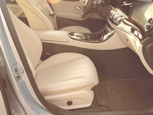 Used 2021 Mercedes-Benz E 450 4MATIC Sedan image 10