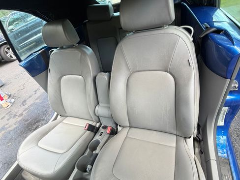 Used 2007 Volkswagen Beetle Convertible w/ Package 1 FWD image 4