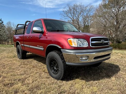 Used 2000 Toyota Tundra SR5 image 10