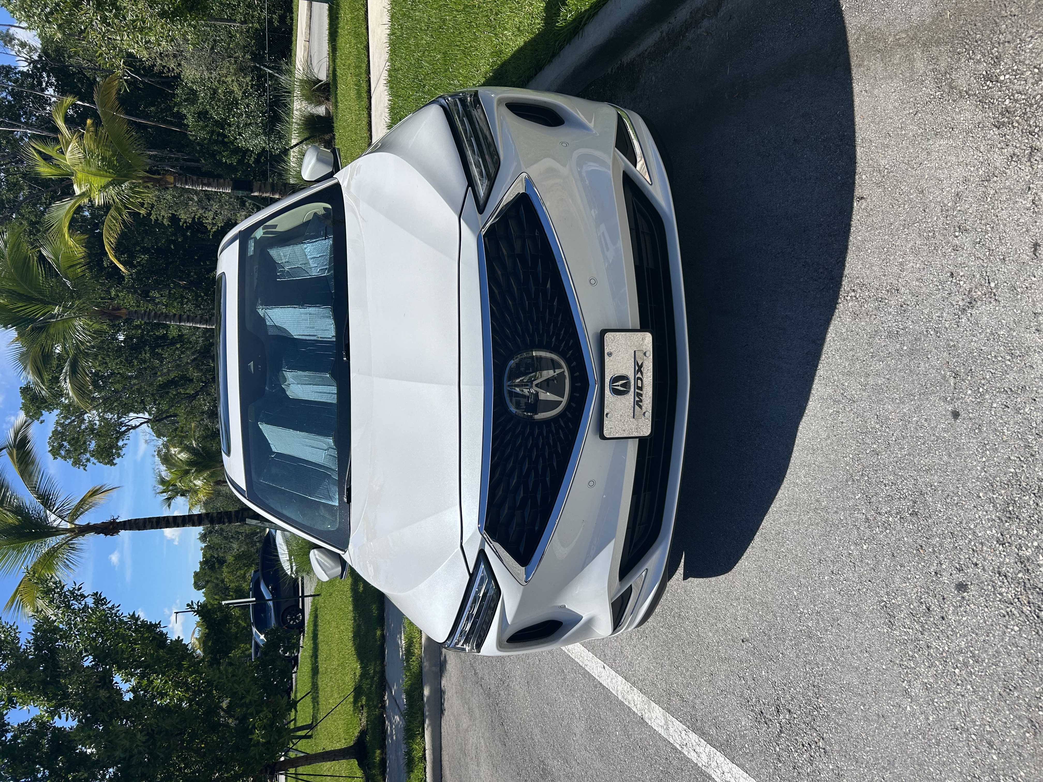 Used 2024 Acura MDX w/ Technology Package FWD image 2