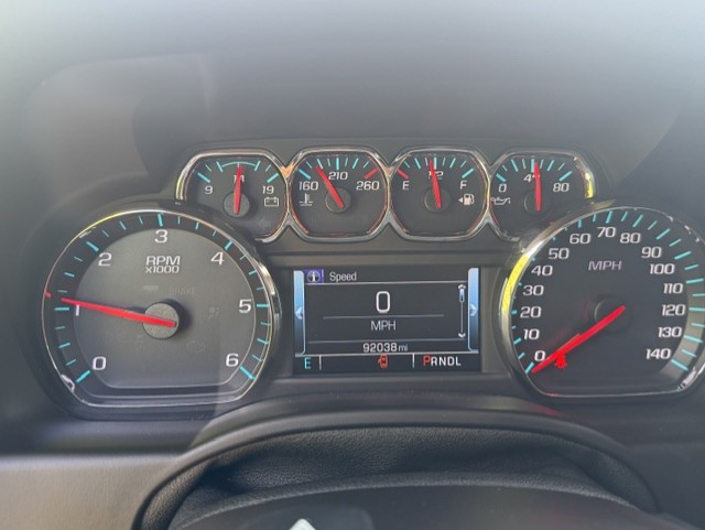 Used 2019 Chevrolet Tahoe LT w/ Luxury Package RWD image 11