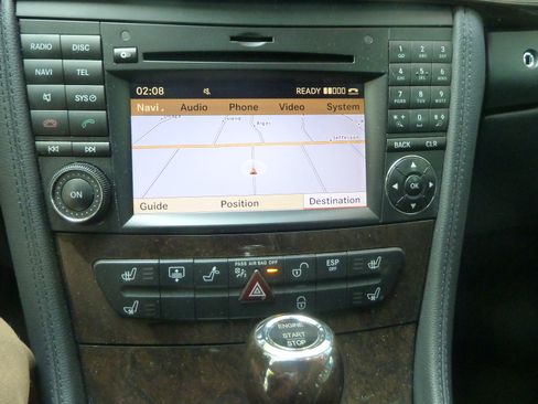 Used 2009 Mercedes-Benz CLS 550 image 9