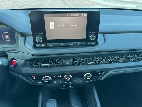 Used 2023 Honda Accord EX image 18