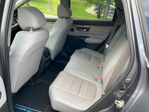 Used 2017 Honda CR-V Touring image 10