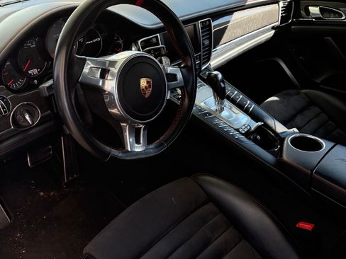 Used 2016 Porsche Panamera GTS image 1