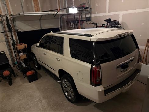 Used 2015 GMC Yukon Denali w/ Open Road Package AWD/4WD image 6