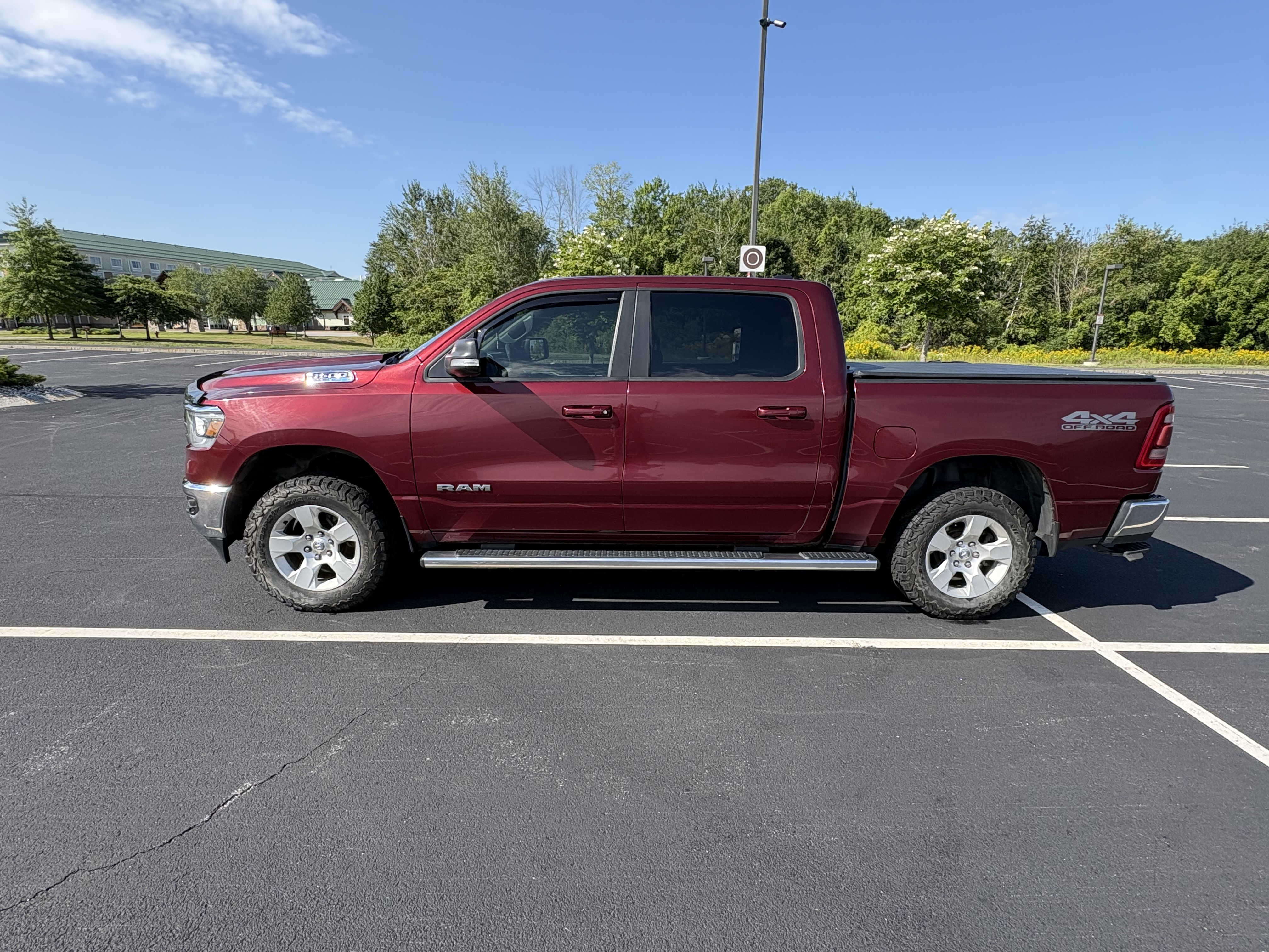 Used 2022 RAM 1500 Big Horn AWD/4WD image 5