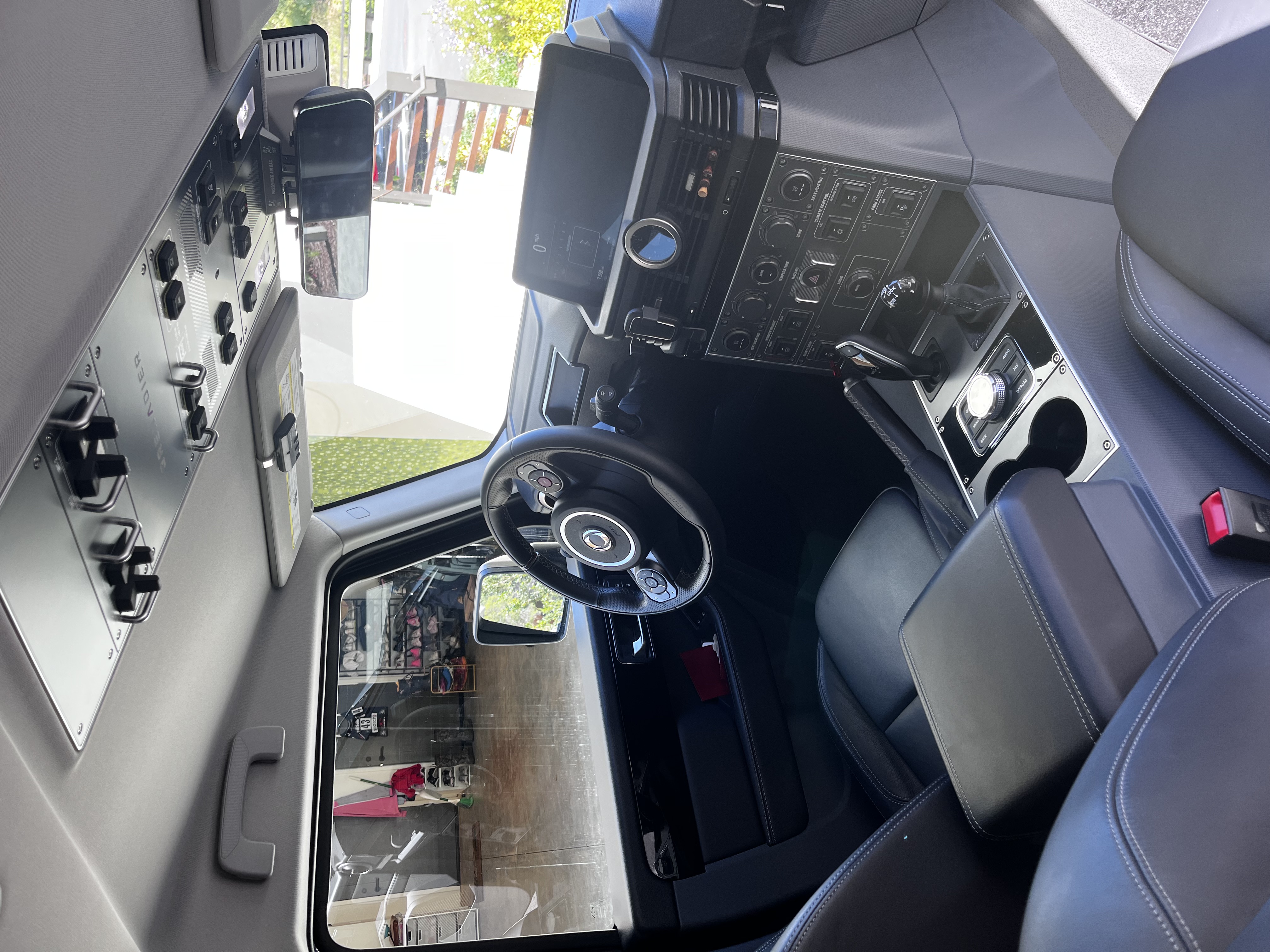 Used 2024 INEOS Grenadier Station Wagon AWD/4WD image 13