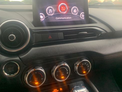 Used 2018 MAZDA MX-5 Miata RF Grand Touring image 14