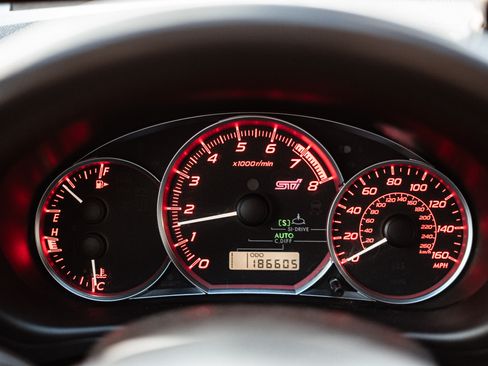 Used 2011 Subaru Impreza WRX STI Limited image 17