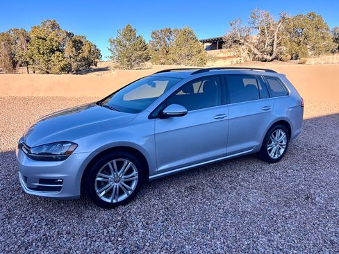 Used 2015 Volkswagen Golf TDI SE image 9