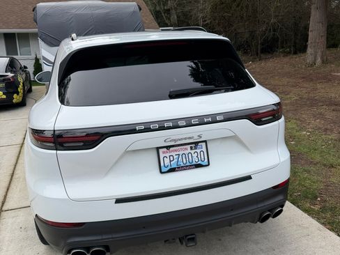 Used 2019 Porsche Cayenne S image 5