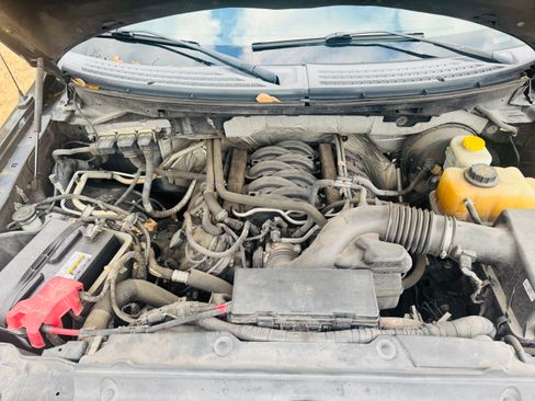 Used 2014 Ford F150 XLT w/ Equipment Group 302A Luxury image 6