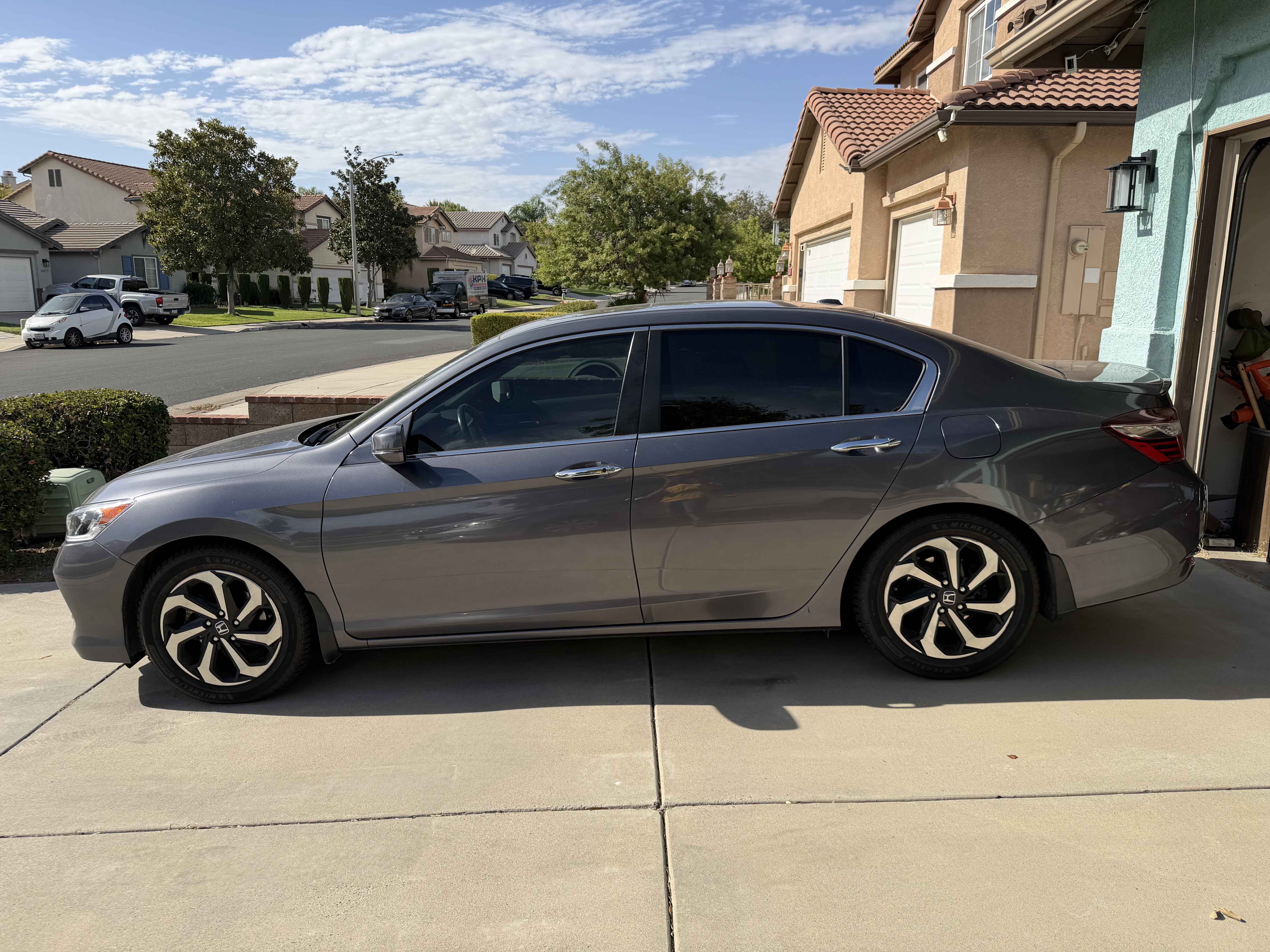 Used 2017 Honda Accord EX-L image 4