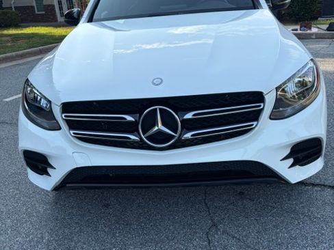 Used 2016 Mercedes-Benz GLC 300 4MATIC image 4