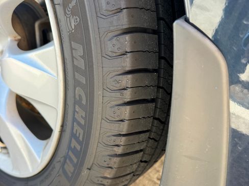 Used 2010 Honda Accord EX-L image 10