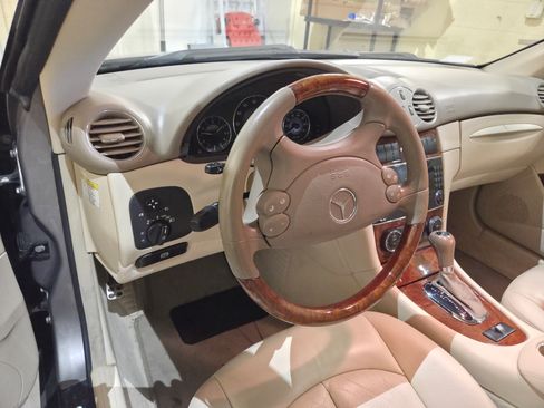 Used 2007 Mercedes-Benz CLK 350 Cabriolet image 14