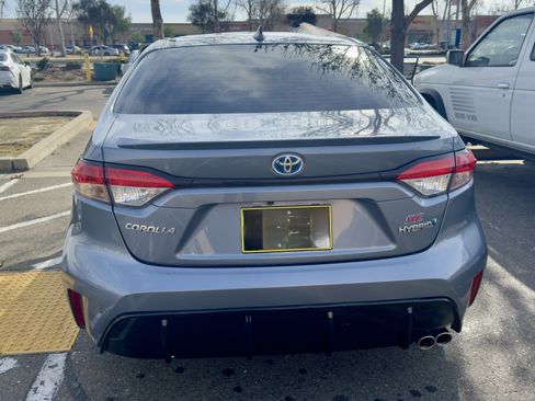 Used 2023 Toyota Corolla SE image 5