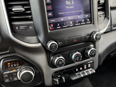 Used 2020 RAM 1500 Big Horn AWD/4WD image 29